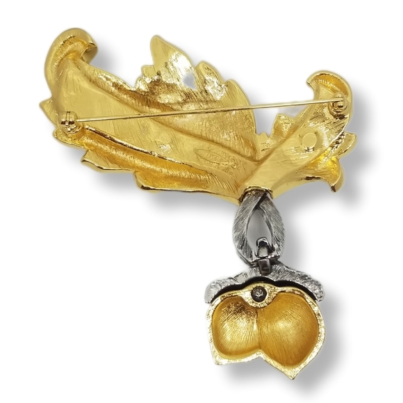 AVON 1994 "ELEGANT ACORN" LARGE  GOLDTONE & SILVERTONE ACORN & LEAF BROOCH - Picture 3 of 5